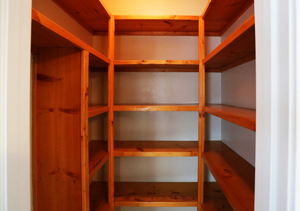 Rocwood Village Apartments 26 Carroll Wood Drive, Wood River, IL 62095